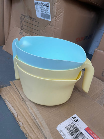 Plastic Kitchen Mixing Bowl with Non-Slip Base and Handle Mixer Cup